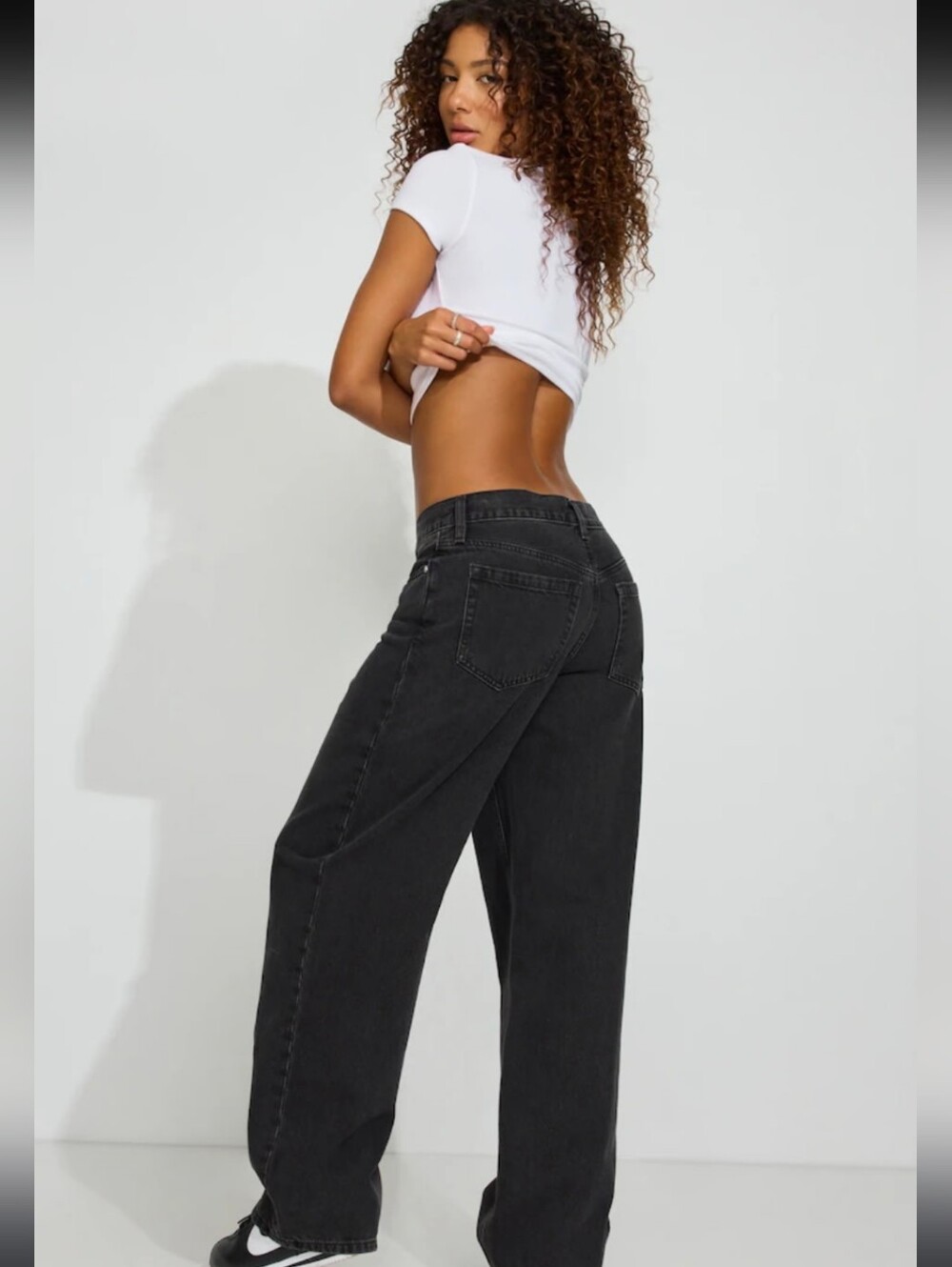 Garage Low-Rise Straight Leg Jeans in Washed Black